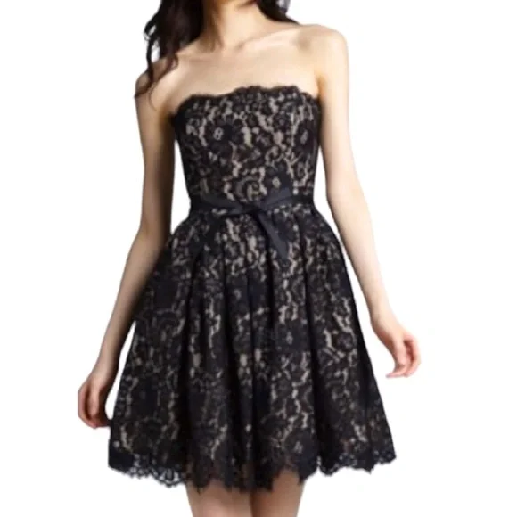 white lace dress with straps V-Neck Lace Short-Sleeved A-Line Tulle Bridal Dress main image 0